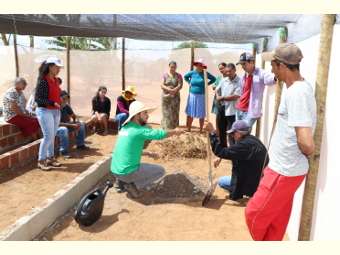 Em Juremal, discussão sobre manejo e gestão de quintais em comunidades de sequeiro envolve adultos, jovens e adolescentes