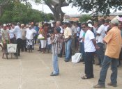 Após a celebração, todos caminharam pelas ruas da cidade