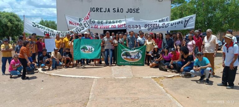 O caso de conflito pela terra no Território Tradicional de Fundo de Pasto de Angico dos Dias, no município de Campo Alegre de Lourdes (BA), teve um novo desdobramento no dia 5 de junho de 2025. Em uma audiência no Fórum da Comarca de Remanso (BA), o Tribunal do Júri julgou três acusados por tentativa de homicídio no atentado ocorrido no dia 2 de setembro de 2023.